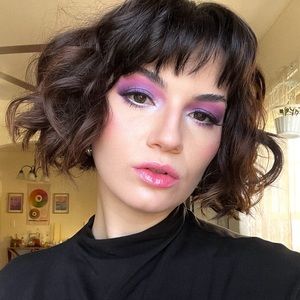 Meet your Posher, Izzy